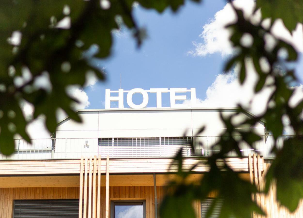 Hotel Weiss Munderfing 外观 照片