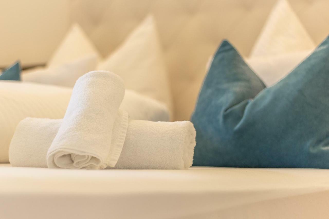 Hotel Weiss Munderfing 外观 照片