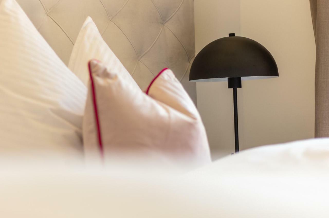 Hotel Weiss Munderfing 外观 照片